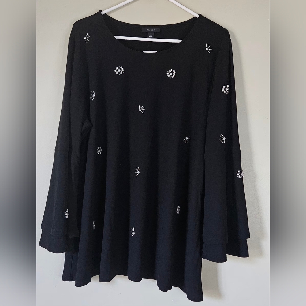 🩷💜Alfani Blouse 2X Black Top Tiered Bell Sleeve Rhinestones Beads💛🩷‎